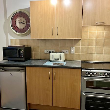 La Scala Inverness City Apartment Bagian luar foto