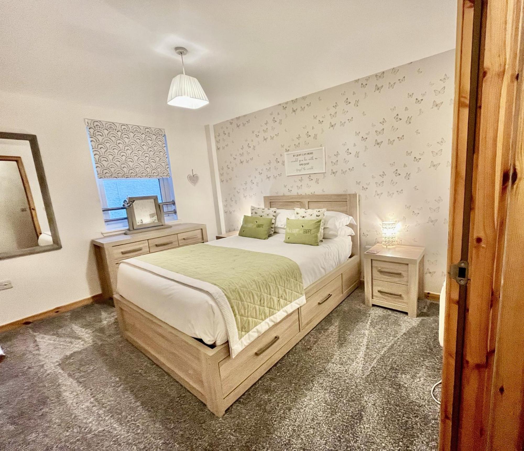 La Scala Inverness City Apartment Bagian luar foto