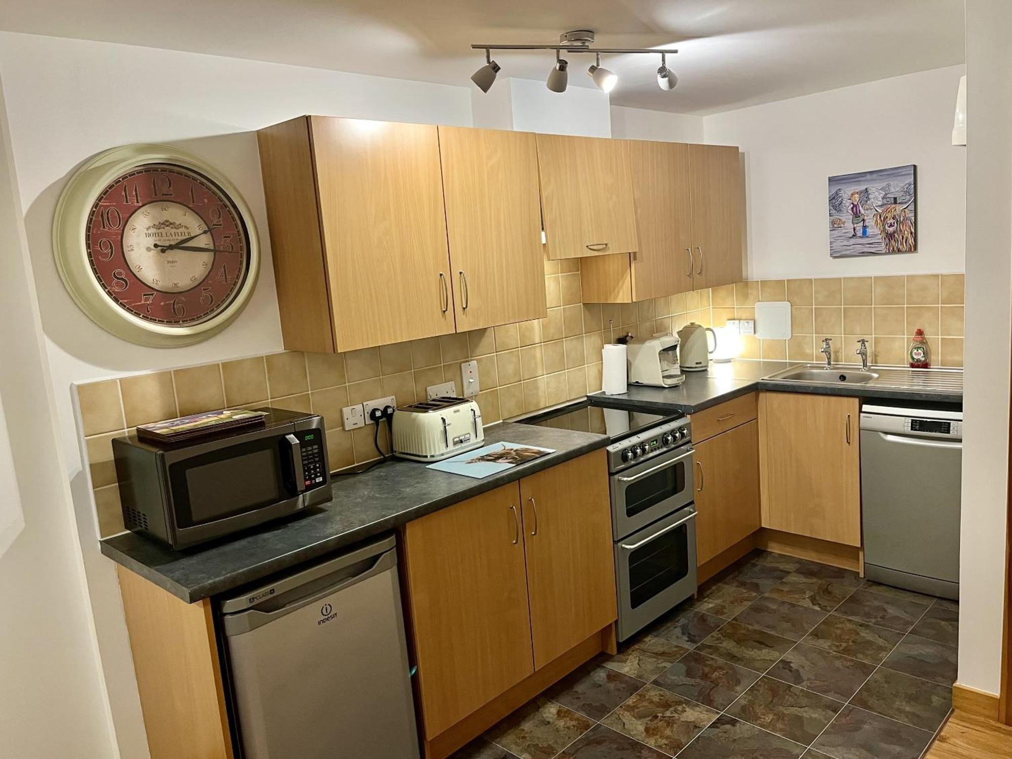 La Scala Inverness City Apartment Bagian luar foto