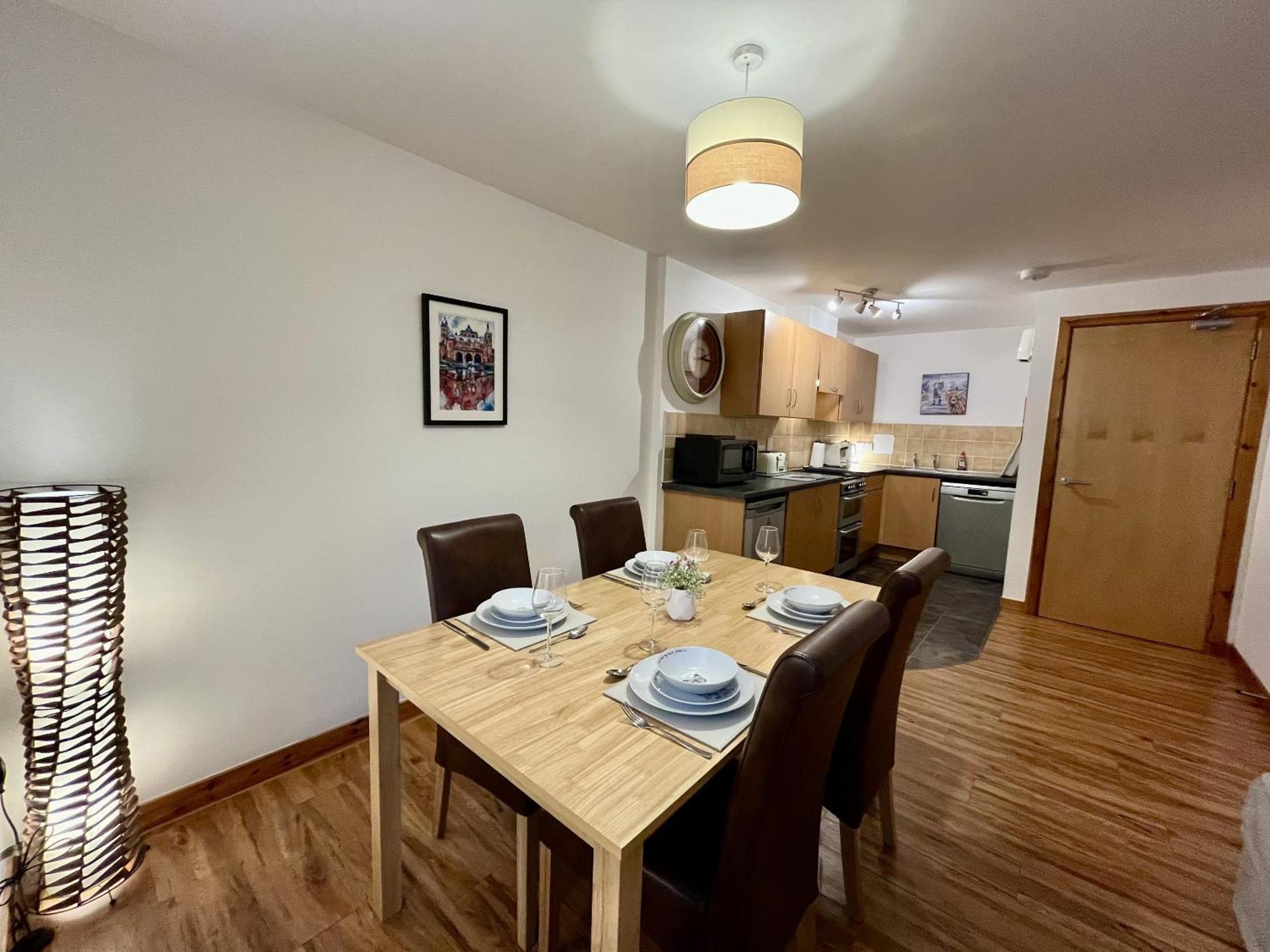 La Scala Inverness City Apartment Bagian luar foto